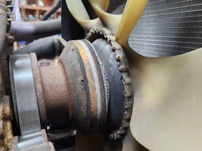 Caterpillar C7 Fan Clutch for a 2006 Sterling L7500