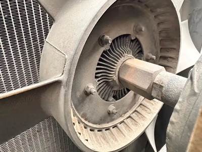 Caterpillar C7 Fan Clutch for a 2007 Freightliner M2 106