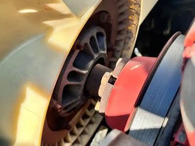 Cummins B6.7 Fan Clutch for a 2018 Freightliner M2 106