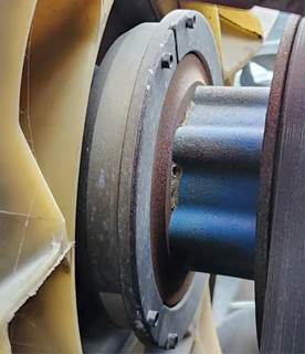 Cummins ISX Fan Clutch for a 2015 Freightliner Cascadia 125