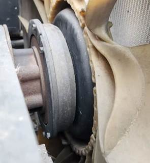 Cummins ISX Fan Clutch for a 2005 Volvo VNL