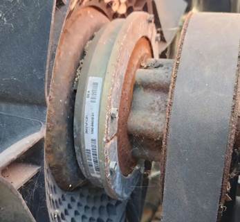 Cummins ISX Fan Clutch for a 2004 International 9400I