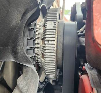 Cummins ISX Fan Clutch for a 2013 Peterbilt 320