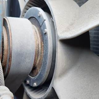 Cummins Fan Clutch for a 1999 Sterling A9513