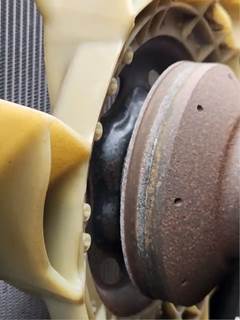 Detroit DD13 Fan Clutch for a 2016 Freightliner Cascadia 125