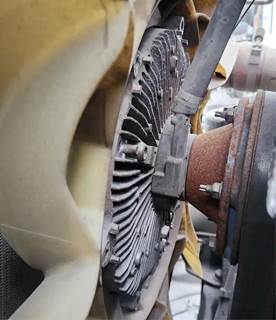 Detroit DD13 Fan Clutch for a 2019 Freightliner Cascadia 116 Day Cab