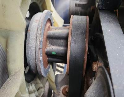Detroit DD13 Fan Clutch for a 2024 Freightliner Cascadia 126