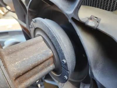 Detroit DD15 Fan Clutch for a 2011 Freightliner Cascadia 125