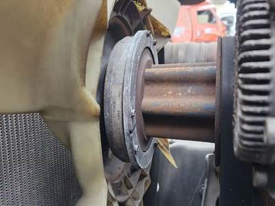 Detroit DD15 Fan Clutch for a 2018 Freightliner Cascadia 125