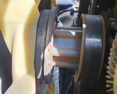 Detroit DD15 Fan Clutch for a 2019 Freightliner Cascadia 126