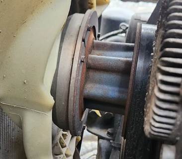 Detroit DD15 Fan Clutch for a 2019 Freightliner Cascadia 126