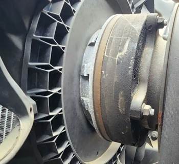 Detroit DD8 Fan Clutch for a 2021 Freightliner M2 106