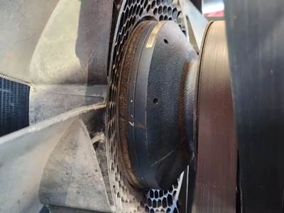 Detroit Series 60 Fan Clutch for a 2007 Pierce Dash