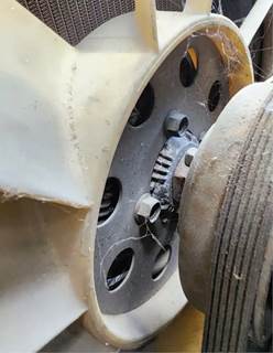 GM/Chev (HD) 5.7L Fan Clutch for a 1999 Chevrolet W3500