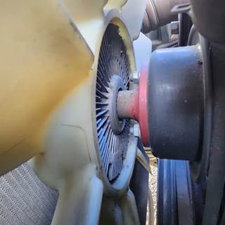 Hino J05E-TP Fan Clutch for a 2018 Hino 195