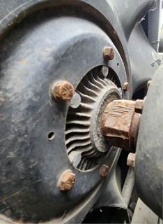 International DT466 Fan Clutch for a 2012 International DuraStar 4300