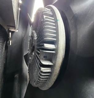 International DT466 Fan Clutch for a 2010 International 4400