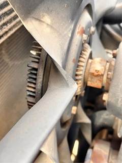 International DT466 Fan Clutch for a 2010 International 4300