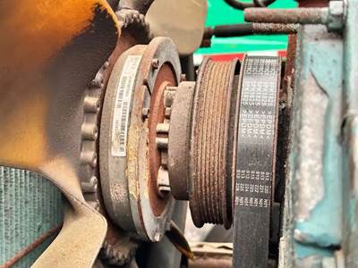 International DT466 Fan Clutch for a 2002 International 4900