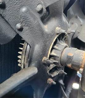 International DT466 Fan Clutch for a 2000 International 4900