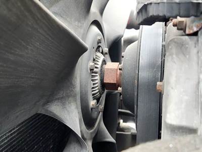 International DT466 Fan Clutch for a 2009 International 4400