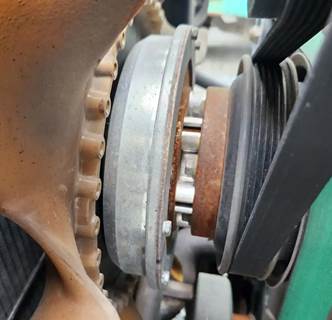 International DT530 Fan Clutch for a 2001 International 4900