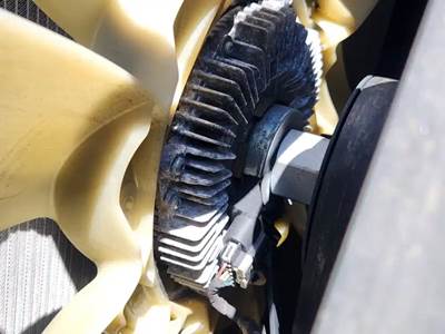 International Silverado 5500HD Fan Clutch for a 2022 Chevrolet Silverado 5500HD