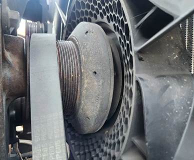 Mack AMI-370 Fan Clutch for a 2007 Mack CV713 Granite