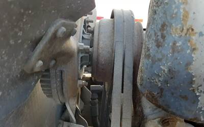 Mack ENDT 676 Fan Clutch for a 1978 Mack RD685S