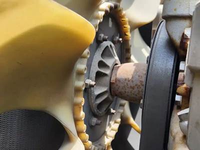 Mercedes-Benz MBE 900 Fan Clutch for a 2005 Freightliner M2 106