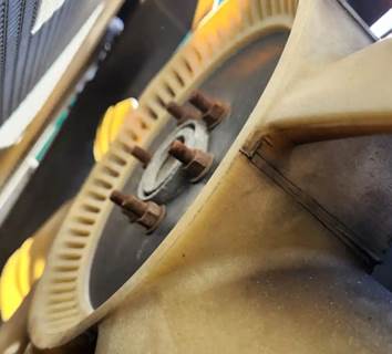 Mercedes-Benz OM460LA Fan Clutch for a 2007 Sterling A9500