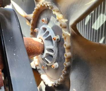 Mercedes-Benz OM906LA Fan Clutch for a 2005 Freightliner M2 106 For ...