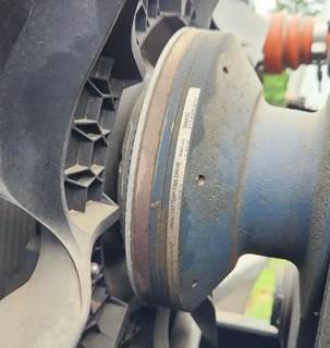 Paccar PX-6 Fan Clutch for a 2009 Peterbilt 335