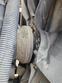 Paccar PX-8 Fan Clutch for a 2009 Peterbilt 335