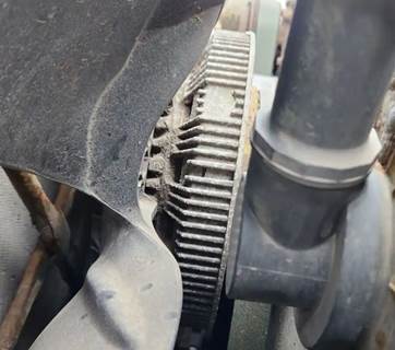 Paccar PX-9 Fan Clutch for a 2016 Peterbilt 337