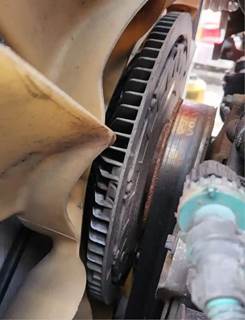 Volvo D13 Fan Clutch for a 2013 Volvo VNL