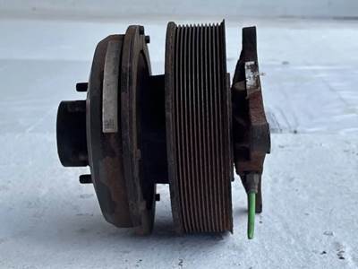 Volvo D13 Fan Clutch for a 2013 Volvo VNL