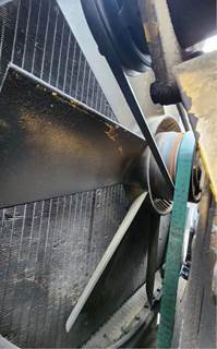 Caterpillar C12 Fan for a 2004 Peterbilt 385
