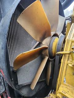 Caterpillar C13 Fan for a 2007 Freightliner Columbia 120