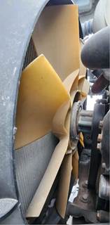 Detroit DD13 Fan for a 2013 Freightliner 114SD
