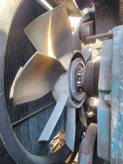 International DT466 Fan for a 2001 International 4900