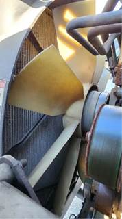 Mercedes-Benz OM460LA Fan for a 2007 Freightliner Columbia 112