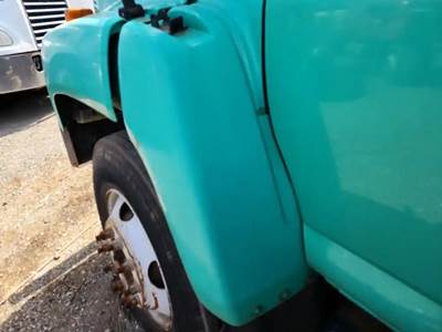 Chevrolet C7500 Left Fender Extension