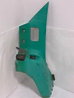 Chevrolet C7500 Left Fender Extension