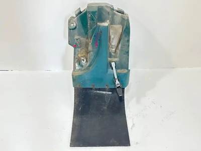 Chevrolet Right Fender Extension for a 1992 Chevrolet C70 Kodiak