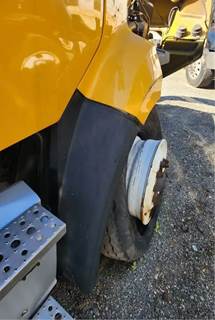 Freightliner 108SD Right Fender Extension