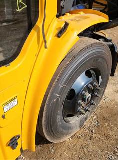 Freightliner B2 Right Fender Extension