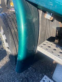 Freightliner Cascadia 113 Left Fender Extension