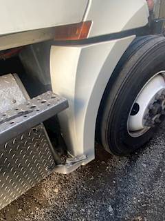 Freightliner Cascadia 113 Right Fender Extension