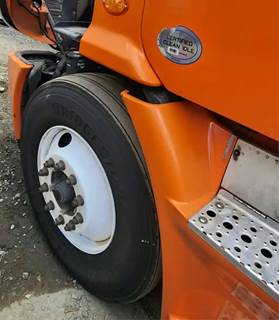 Freightliner Cascadia 113 Left Fender Extension